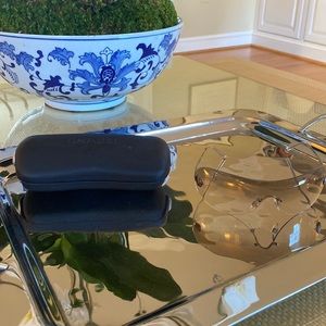 Chanel sunglasses with original